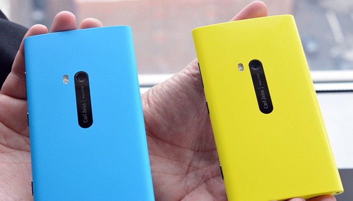 Nokia Lumia 920 en 2 colores