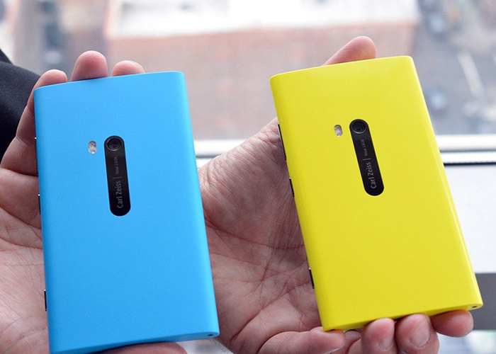 Nokia Lumia 920 en 2 colores