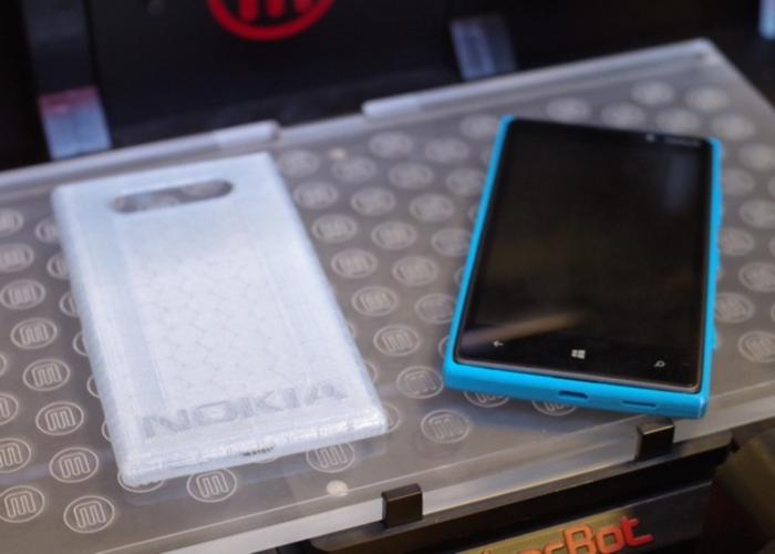 Carcasas para Nokia Lumia 820 creadas por impresión 3D