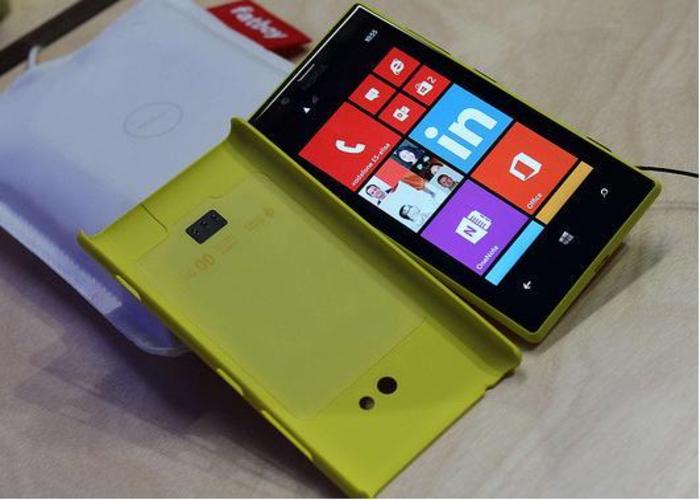 Nokia Lumia 720 Carcasa