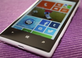 Nokia Lumia 720 de frente