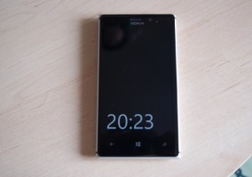 nueva pantalla de bloqueo con hora Nokia Lumia 925