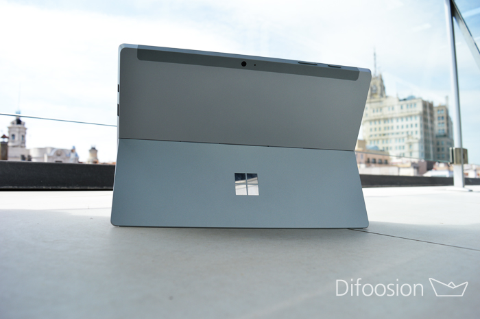 Surface 3 trasera