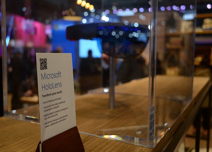 Microsoft HoloLens MWC 2016