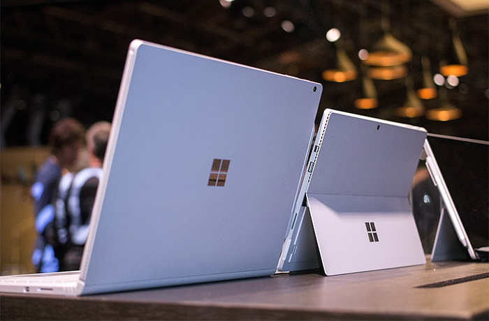 Parte trasera del Surface Book y Surface Pro 4