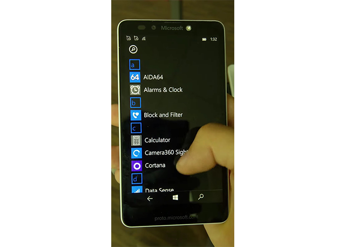 Frontal del cancelado Lumia 750